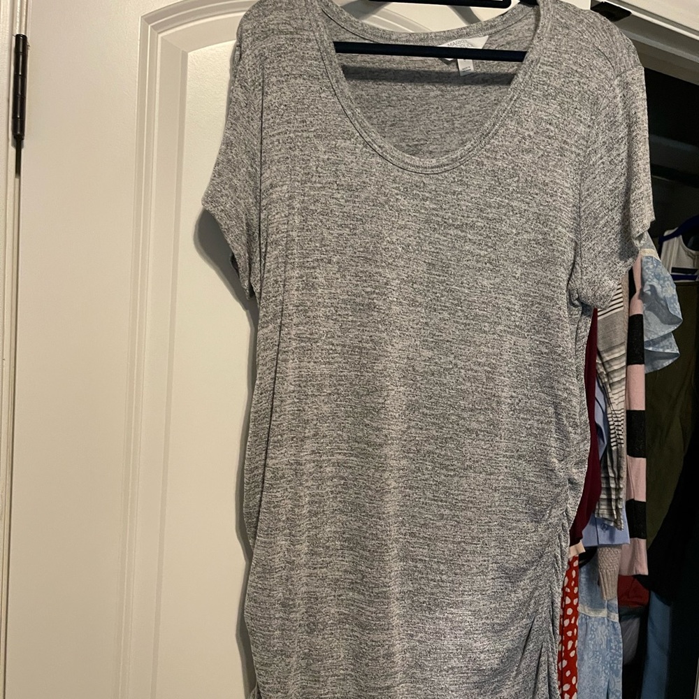 Maternity Rouched side shirt!